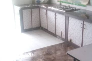 Lily & Jasmine Apartment