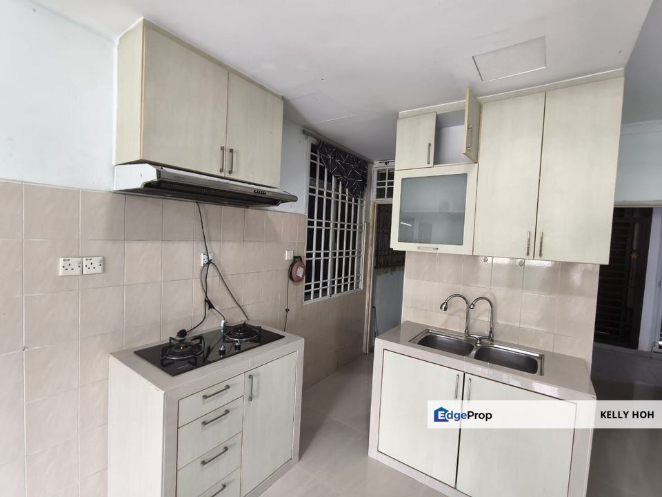 Lake View Suite Apartment @ Taman Mount Austin Johor, 2 Bedrooms 2 Bathrooms, Partial Furnished, Freehold, Non-Bumi Lot, For Sale , Johor, Johor Bahru