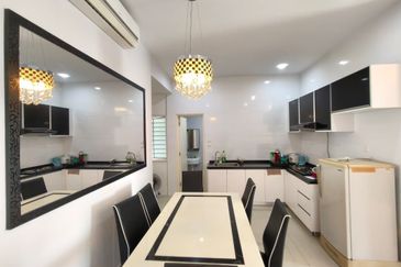 Nusa Heights (Nusa Puncak)