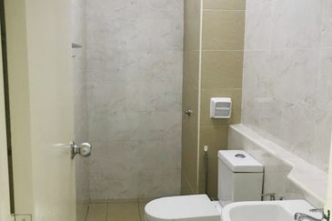 D'Summit Residences @ Kempas Utama