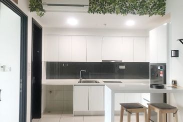 Almas @ Puteri Harbour