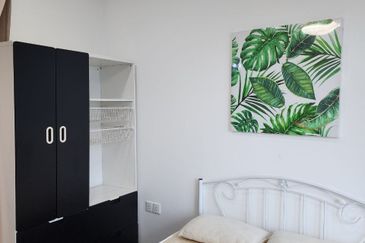 Almas Suites @ Puteri Harbour