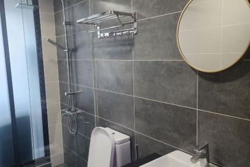 Almas Suites @ Puteri Harbour