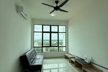 D'Summit Residences @ Kempas Utama