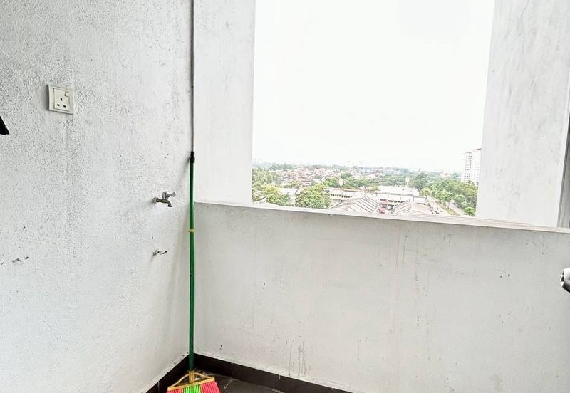 Dedaun Hijau (Greenfield Regency)