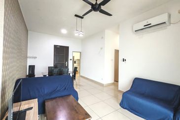 D'Summit Residences @ Kempas Utama