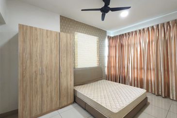 D'Summit Residences @ Kempas Utama