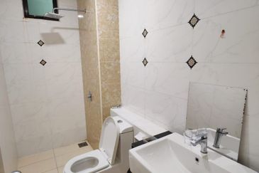 D'Summit Residences @ Kempas Utama