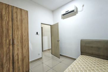 D'Summit Residences @ Kempas Utama