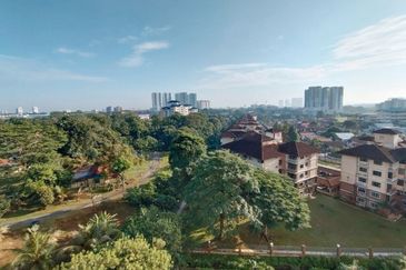 Seasons Luxury Apartments @ Amara Larkin