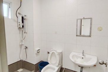 Seasons Luxury Apartments @ Amara Larkin