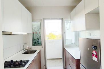 Seasons Luxury Apartments @ Amara Larkin