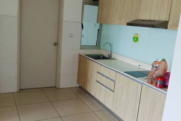 Meridin Bayvue Apartment