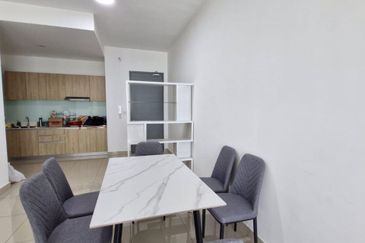 Meridin Bayvue Apartment