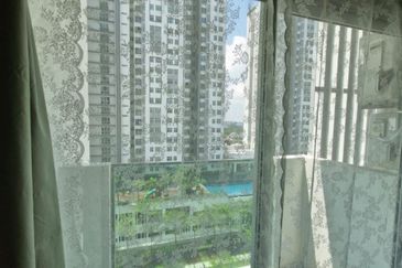 Meridin Bayvue Apartment