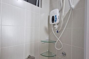 Meridin Bayvue Apartment