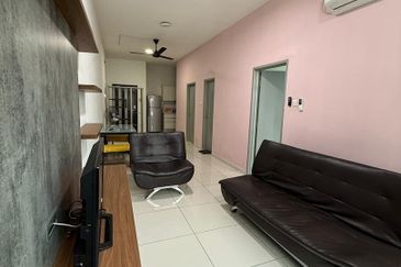 D'Summit Residences @ Kempas Utama