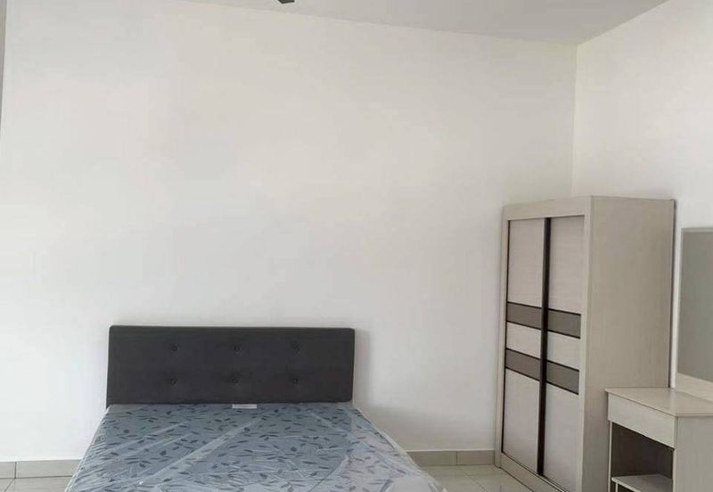 Erica @ Meridin East