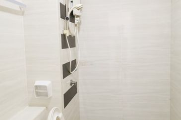 D'Summit Residences @ Kempas Utama