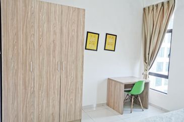 D'Summit Residences @ Kempas Utama