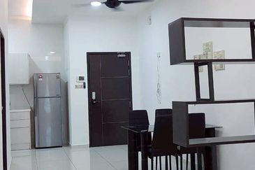 D'Summit Residences @ Kempas Utama