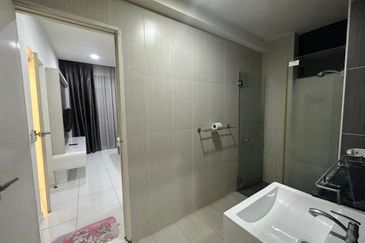 Sky Loft Premium Suites, Bukit Indah