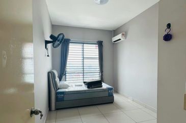 The Pinnacles (Pinnacle Tower)