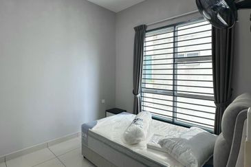 The Pinnacles (Pinnacle Tower)