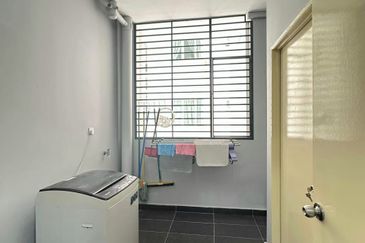 The Pinnacles (Pinnacle Tower)