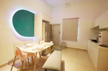 MANHATTAN @ Austin Heights