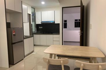 SKS Habitat Apartment, Larkin