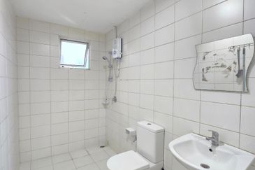 Dedaun Hijau (Greenfield Regency)