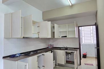 Dedaun Hijau (Greenfield Regency)