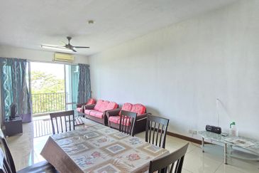 Dedaun Hijau (Greenfield Regency)