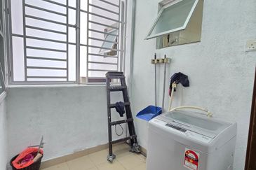 Dedaun Hijau (Greenfield Regency)