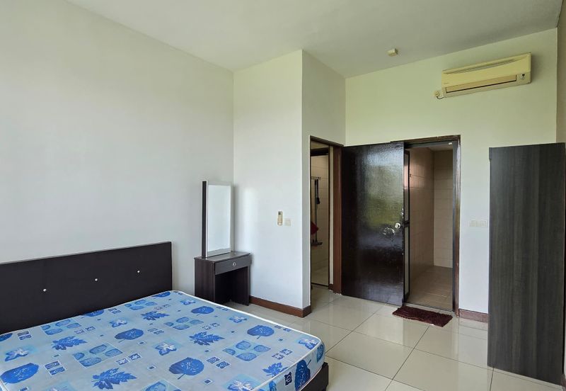 Dedaun Hijau (Greenfield Regency)