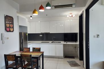 Almas Suites @ Puteri Harbour