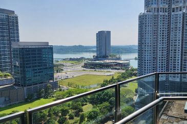 Almas Suites @ Puteri Harbour