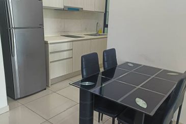 D'Summit Residences @ Kempas Utama