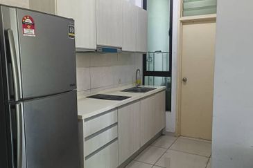 D'Summit Residences @ Kempas Utama