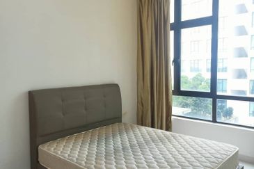 D'Summit Residences @ Kempas Utama