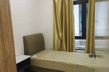 D'Summit Residences @ Kempas Utama