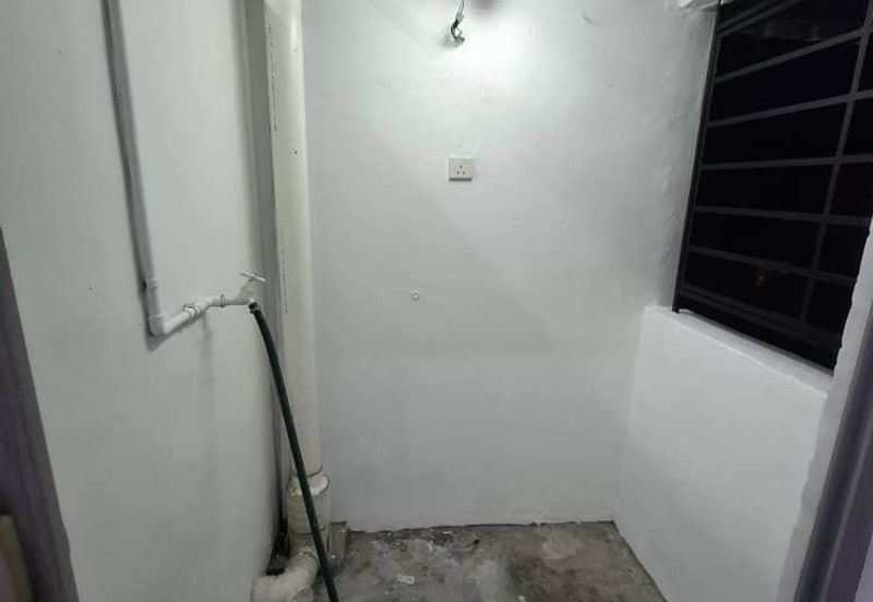 Pangsapuri Jasa, Mutiara Rini