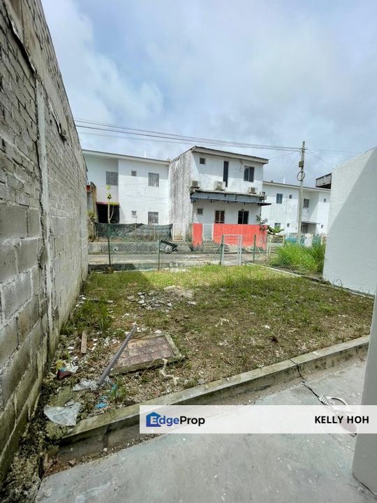 Jln Wau Kikik, Bandar Layangkasa, Pasir Gudang Johor, 2-Storey Terrence House, 4 Rooms 3 Bath, Leasehold, Non-Bumi Lot, Original Condition, For Sale , Johor, Pasir Gudang