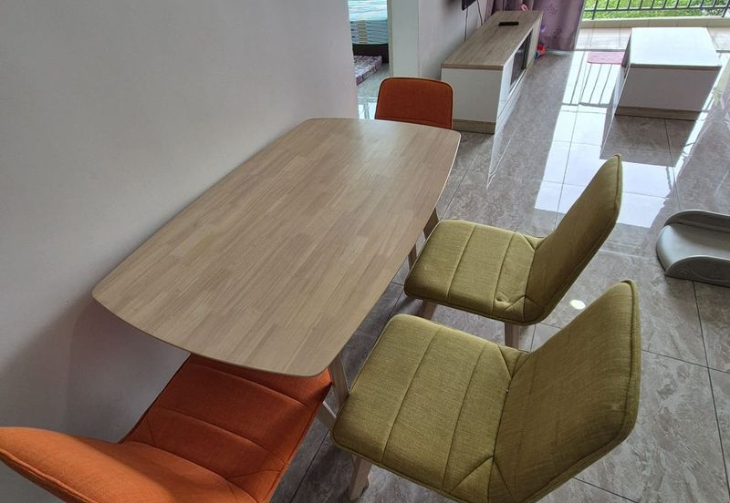 Dedaun Hijau (Greenfield Regency)