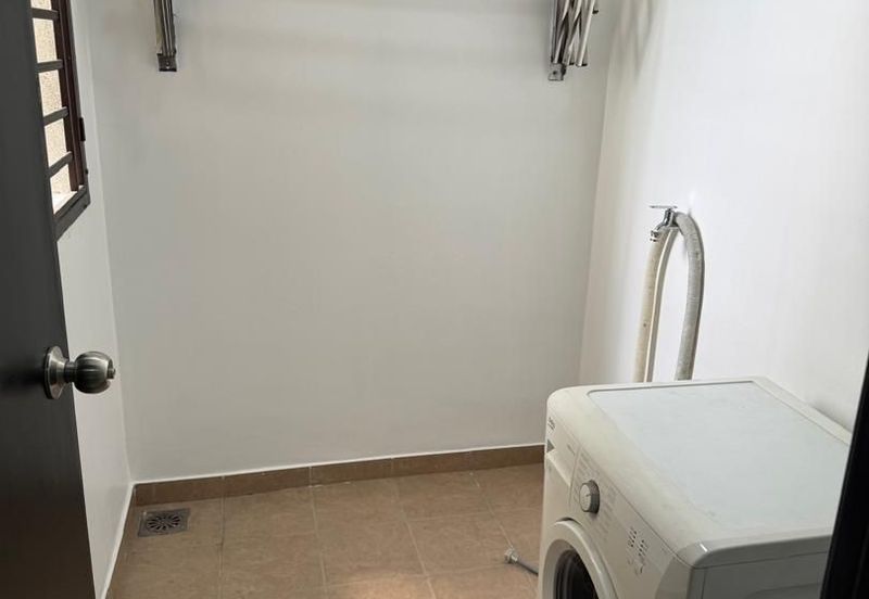 D'Summit Residences @ Kempas Utama