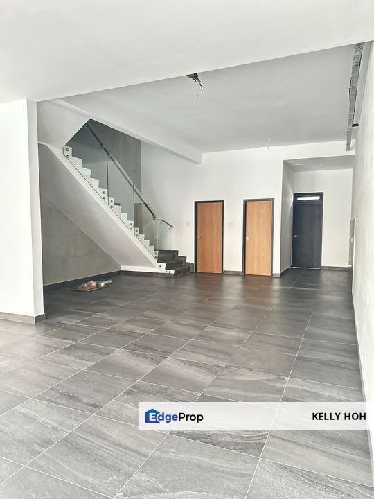 D'Art Hills Residence @ Taman Bukit Seni Kulai Johor, 2.5 Storey Terrace House, 5 Bedrooms 4 Bathrooms, Partial Furnished, For Rent , Johor, Kulai