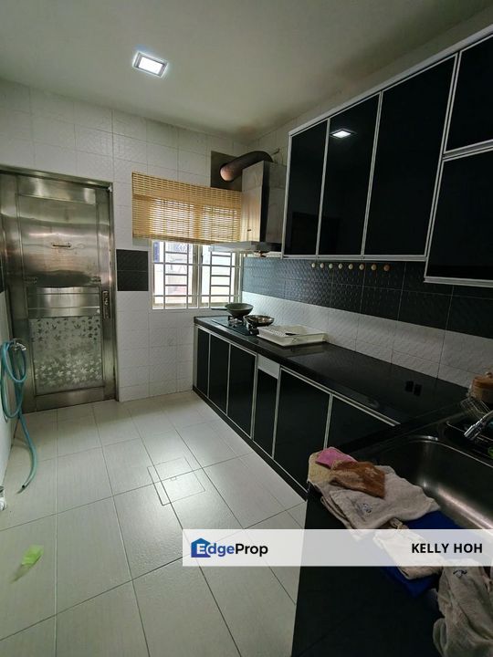 Taman Impian Emas Skudai Johor, 1.5-Storey Terrace House, 3 Bedrooms 2 Bathrooms, Fully Furnished, For Rent , Johor, Skudai