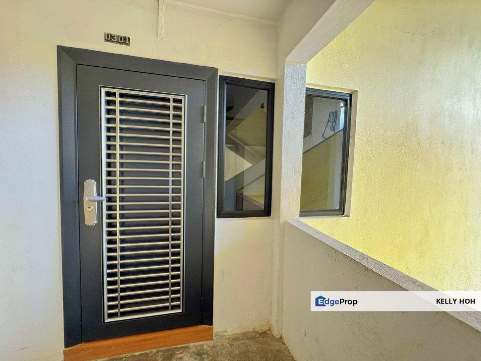 Bandar Selesa Jaya Skudai Johor, Low Cost Flat House, 2 Bedrooms 1 Bathroom, Fully Renovated, Freehold, International Lot, For Sale , Johor, Skudai