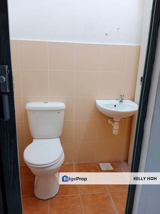 Taman Scientex Senai Johor, Double Storey Terrence House, 4 Bedrooms 3 Bathrooms, Partial Furnished, For Rent , Johor, Senai